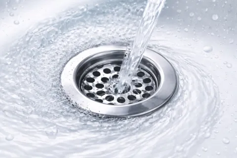 Abfluss – drain Bild